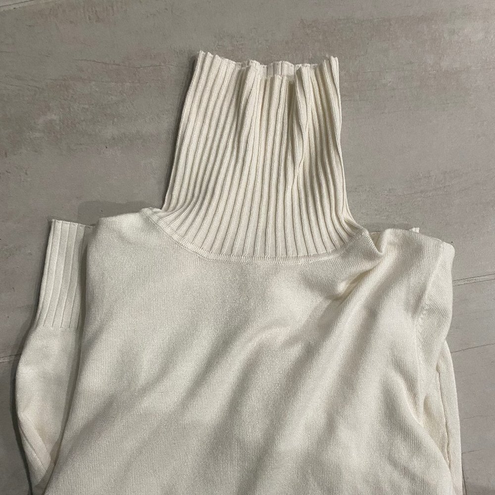 white turtle neck - cotton - size S